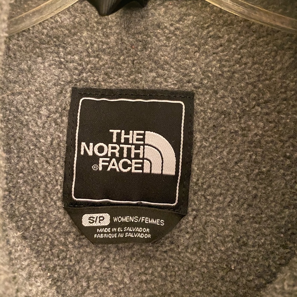 Women’s Northface Jacket Size Small - image 3
